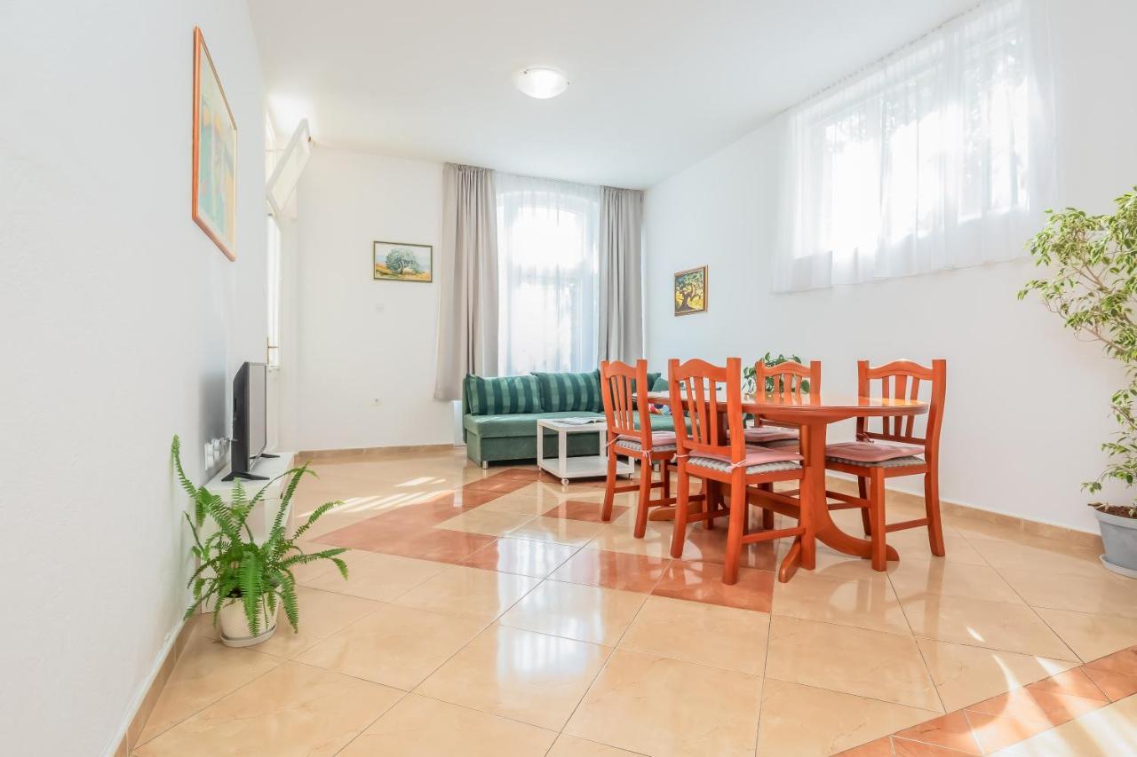 Apartment Daniela Makarska